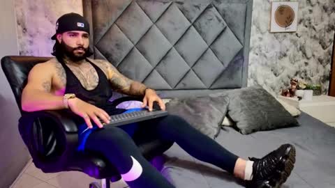 Apolo online show from 10-06-25, 10:18