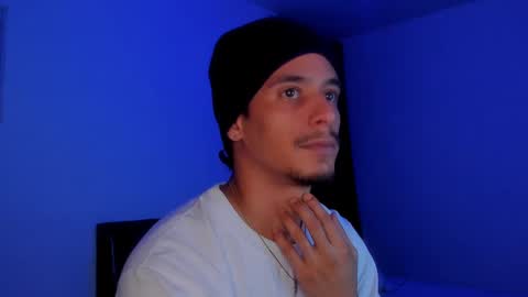 Snapshot of apolodg1 chatting on 02-03-25, 02:36 TONY INDEPENDENT MODEL online show from 02-03-25, 02:36