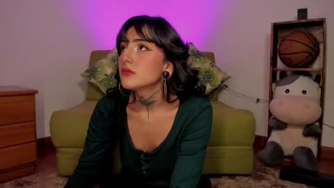 Snapshot of apolorising_ chatting on 10-03-25, 01:57 Lola Apolo online show from 10-03-25, 01:57