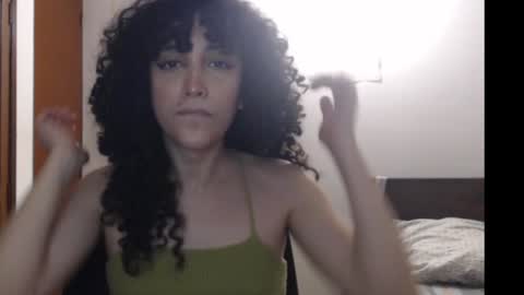 Snapshot of apolosbitch chatting on 12-02-24, 11:40 Nix online show from 12-02-24, 11:40