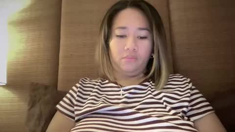 Snapshot of apple_pie_love chatting on 11-03-25, 07:09 Anika online show from 11-03-25, 07:09