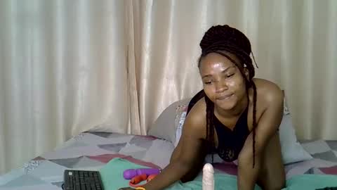 Snapshot of apple_queen24 chatting on 02-16-26, 10:50 Apple queen online show from 02-16-26, 10:50