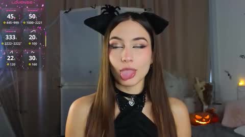 Vicki online show from 10-25-25, 09:06