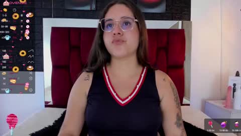 Snapshot of april1_sc chatting on 12-10-24, 01:33 April SC online show from 12-10-24, 01:33