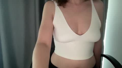 Snapshot of april2020cute chatting on 07-28-26, 04:16 April online show from 07-28-26, 04:16