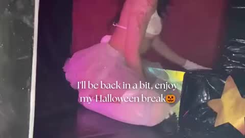   online show from 10-27-25, 12:20