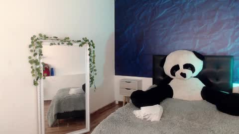  April  online show from 01-20-25, 12:07