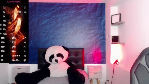  April  online show from 01-21-25, 12:18