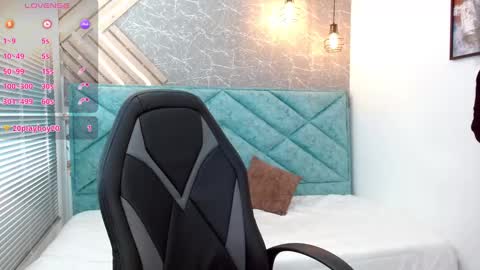  April  online show from 02-12-25, 06:30