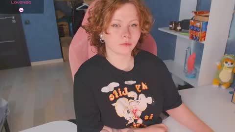 Snapshot of april_hentaigirl chatting on 10-14-25, 06:42    my special content  online show from 10-14-25, 06:42