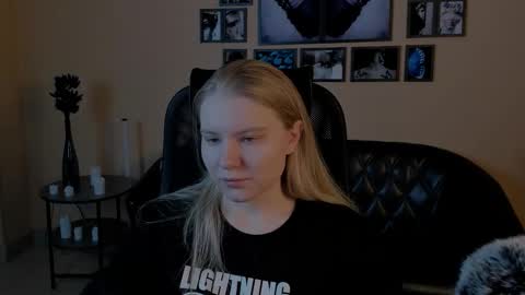 April. All year round.  online show from 10-10-25, 02:43