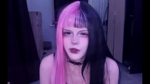 Alice D online show from 04-19-26, 08:22