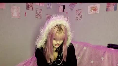 Snapshot of aprilspark chatting on 06-14-26, 07:49 Alice D online show from 06-14-26, 07:49