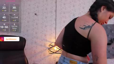 Snapshot of aprilwatson chatting on 10-18-25, 07:03 April online show from 10-18-25, 07:03