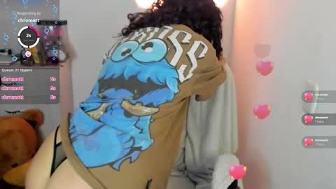 aqua emilly online show from 12-04-25, 11:57