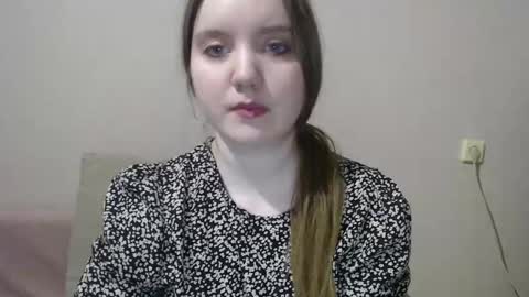 Snapshot of aquanarmin chatting on 01-12-25, 12:01 Josefin online show from 01-12-25, 12:01