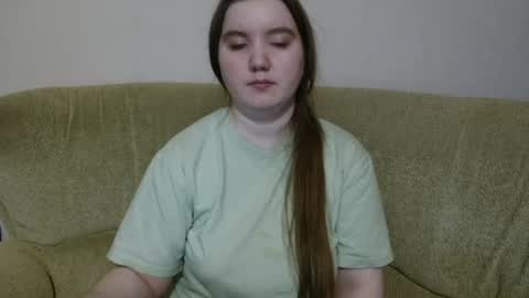 Josefin online show from 06-18-26, 01:15