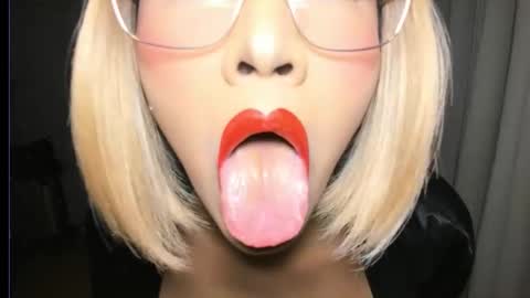 Alicia online show from 10-12-25, 05:12