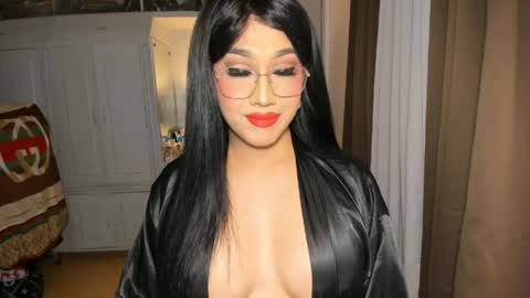 Snapshot of aqueenofcumxx chatting on 03-29-26, 06:08 Alicia online show from 03-29-26, 06:08