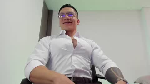 Jonathan online show from 06-10-26, 06:29