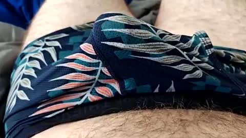 Snapshot of aqxz1010 chatting on 12-22-25, 02:14 aqxz1010 online show from 12-22-25, 02:14