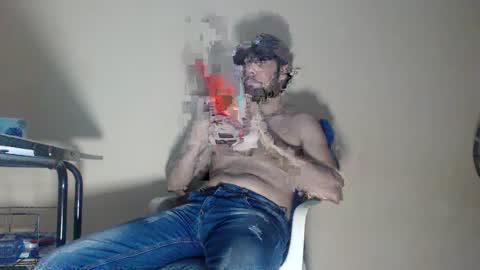 Snapshot of arabebigcock chatting on 10-09-25, 01:03 ARABE online show from 10-09-25, 01:03