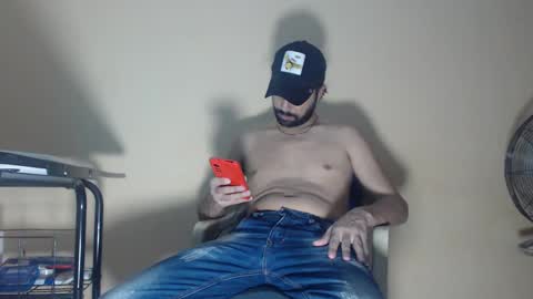 Snapshot of arabebigcock chatting on 10-11-25, 06:45 ARABE online show from 10-11-25, 06:45