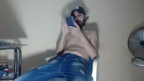 Snapshot of arabebigcock chatting on 10-21-25, 06:14 ARABE online show from 10-21-25, 06:14