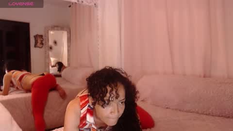 Snapshot of arabiel chatting on 01-17-25, 11:40 Nadia Cyel online show from 01-17-25, 11:40