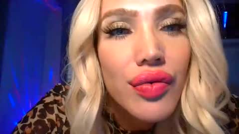 Snapshot of arabitsmariam chatting on 09-25-25, 03:32 arabictsmariam online show from 09-25-25, 03:32