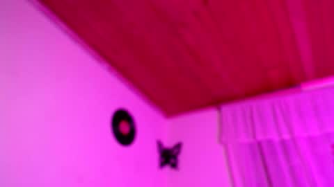 Snapshot of aradiax chatting on 02-26-25, 06:43 Miss Aradia online show from 02-26-25, 06:43