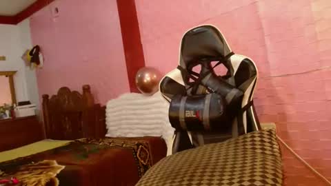 Aranza online show from 01-16-25, 01:14