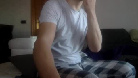 Snapshot of ardiendo36 chatting on 02-07-25, 08:33 ardiendo36 online show from 02-07-25, 08:33