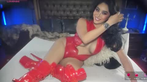 Snapshot of areeeya chatting on 09-10-25, 01:38 Areeya Wankiston online show from 09-10-25, 01:38