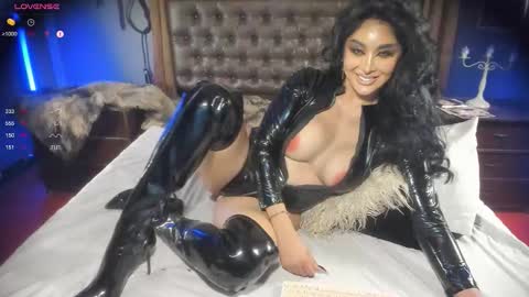 Snapshot of areeeya chatting on 10-03-25, 02:08 Areeya Wankiston online show from 10-03-25, 02:08