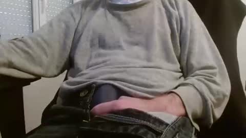 Arek online show from 01-04-25, 01:53