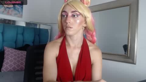 Snapshot of arenita__stone chatting on 12-05-24, 08:44 Sharlotte online show from 12-05-24, 08:44