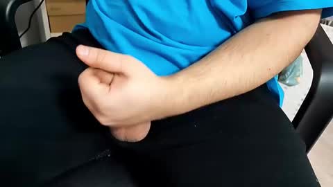 Snapshot of arensky_anton chatting on 01-08-25, 05:48 arensky_anton online show from 01-08-25, 05:48