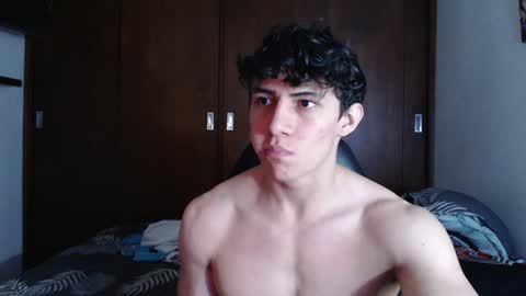 Snapshot of ares_aestheticgod chatting on 12-08-24, 03:53 Ares D online show from 12-08-24, 03:53