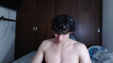 Snapshot of ares_aestheticgod chatting on 02-02-25, 04:05 Ares D online show from 02-02-25, 04:05