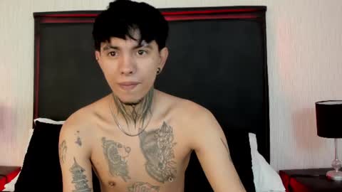 Snapshot of arespaxtonn chatting on 07-25-26, 04:04 A R E S P A X T O N N online show from 07-25-26, 04:04