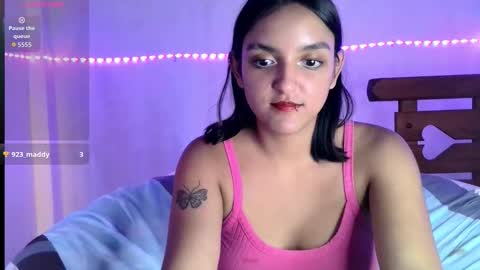 Snapshot of ari_20_ chatting on 02-13-26, 07:43 Bella online show from 02-13-26, 07:43