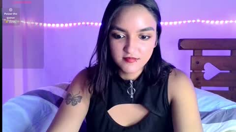 Snapshot of ari_20_ chatting on 02-18-26, 06:37 Bella online show from 02-18-26, 06:37