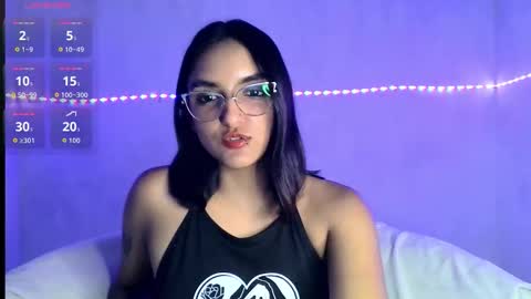 Snapshot of ari_20_ chatting on 02-27-26, 06:24 Bella online show from 02-27-26, 06:24