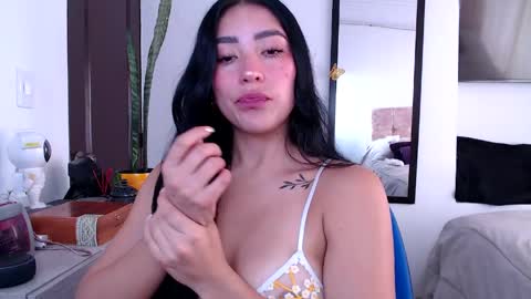 Aria Castelli online show from 05-26-26, 02:57