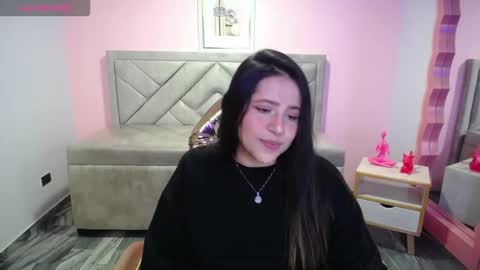 Snapshot of aria_ch1 chatting on 11-20-25, 10:31 Aria online show from 11-20-25, 10:31