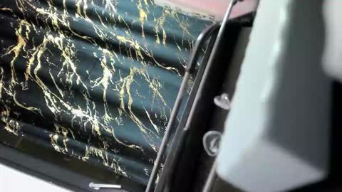 aria lush online show from 11-25-25, 08:31