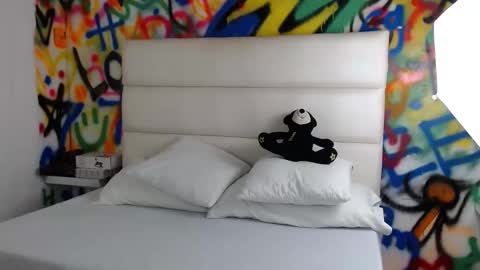 aria online show from 12-06-24, 11:54