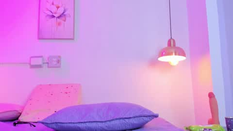 Snapshot of aria_millers1 chatting on 04-25-26, 01:41 aria_millers1 online show from 04-25-26, 01:41