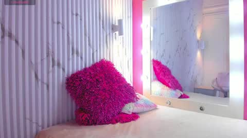 Snapshot of aria_millers_ chatting on 02-04-25, 07:33 Aria Millers online show from 02-04-25, 07:33